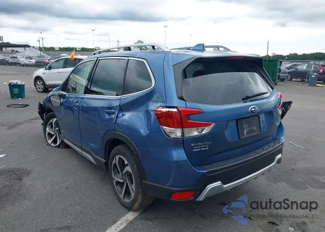 2023 Subaru Forester Touring z USA, uszkodzony, nr VIN JF2SKARC0PH521934